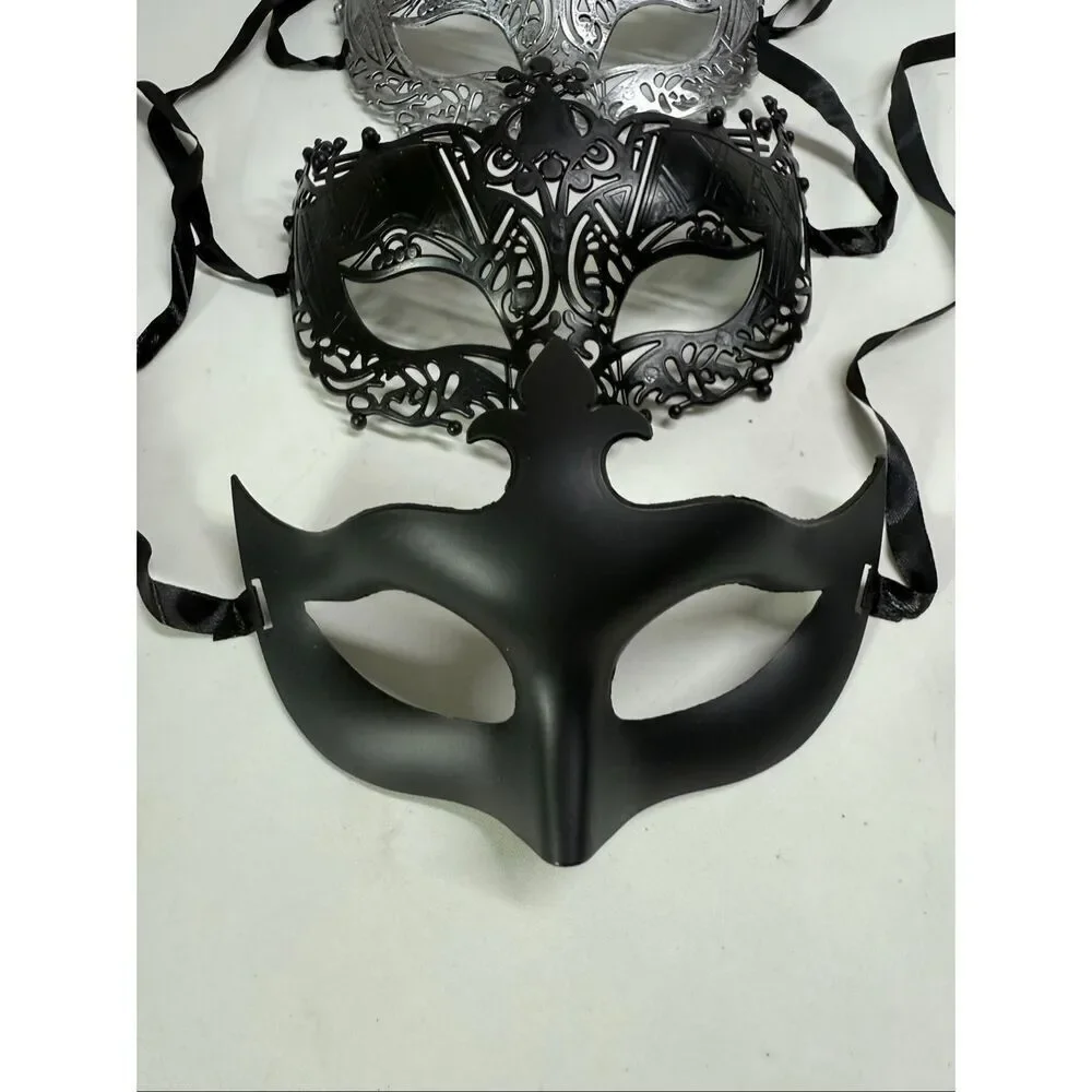 3 pcsHis/Hers Couple Black Masquerade Ball Masks Half Face Vintage Plastic